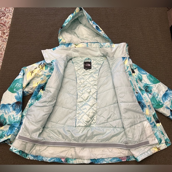 North face boarding/skiing jacket - Picture 2 of 3